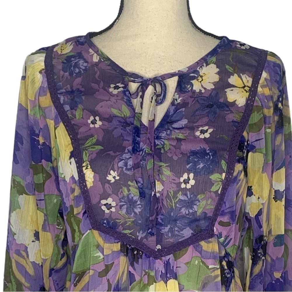 Fig and Flower Floral Keyhole Neckline Chiffon Blouse NWT - Picture 5 of 14